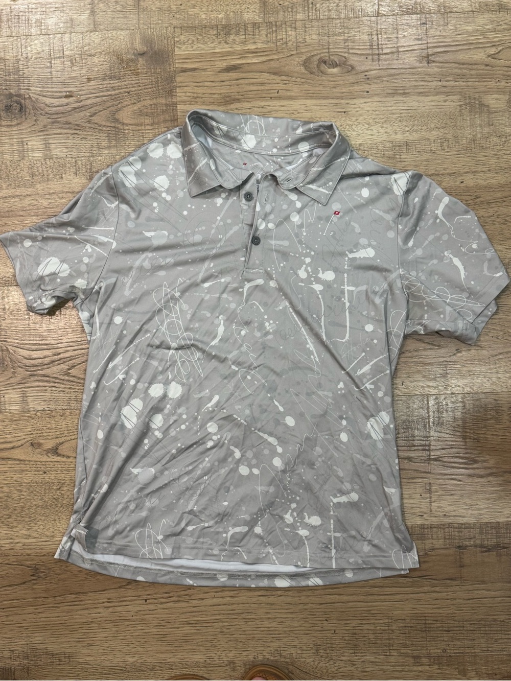 Men's Light Gray Short-Sleeve Polo with Abstract Print